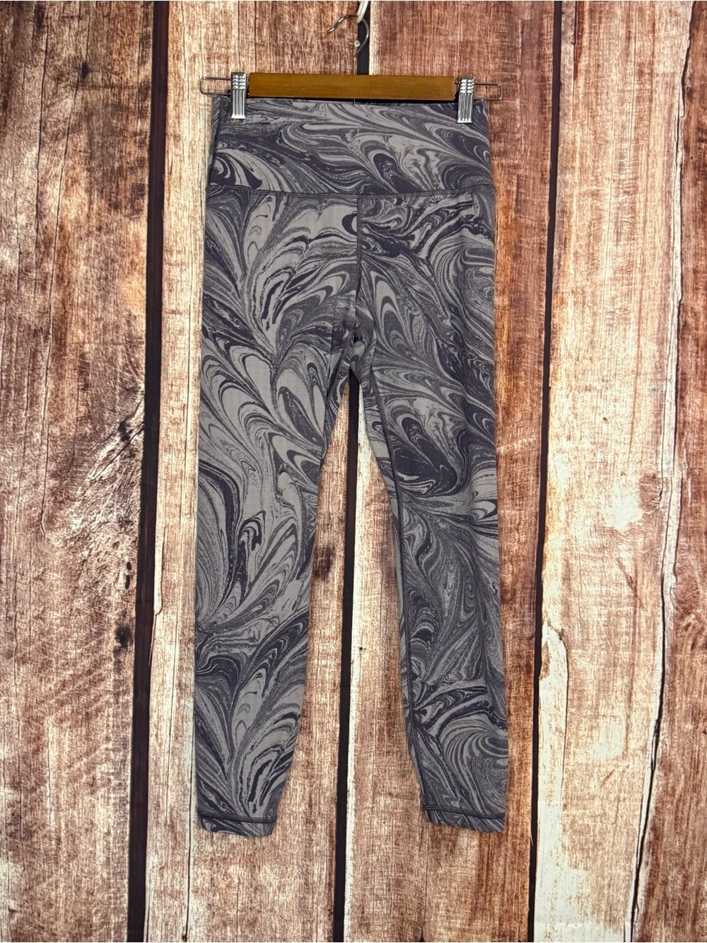 Athleta Gray Marble-Print 7/8 Leggings